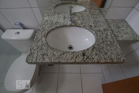 Apartamento para alugar com 69m², 3 quartos e 2 vagasDetalhe do Banheiro da Suíte - Pia
