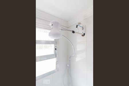 Apartamento à venda com 40m², 1 quarto e sem vagaChuveiro