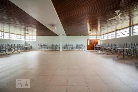 Apartamento à venda com 40m², 1 quarto e sem vagaSalao de Festa