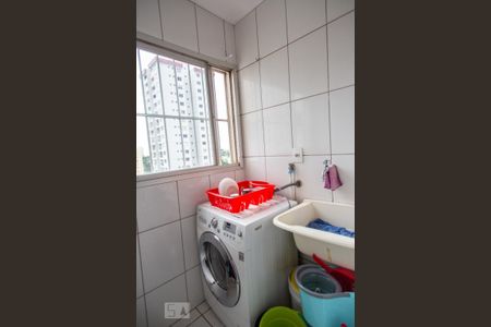 Apartamento para alugar com 77m², 3 quartos e 1 vagaÁrea de Serviço