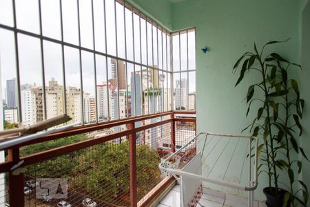 Apartamento para alugar com 77m², 3 quartos e 1 vagaSacada