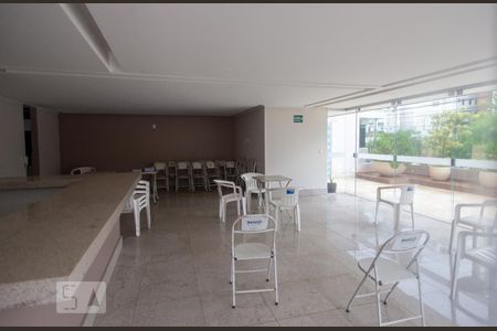 Apartamento para alugar com 77m², 3 quartos e 1 vagaÁrea Comum - Salão de Festas