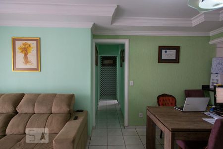 Sala de apartamento para alugar com 3 quartos, 77m² em Setor Bela Vista, Goiânia