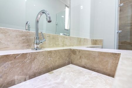 Banheiro de apartamento para alugar com 3 quartos, 65m² em Continental, Osasco