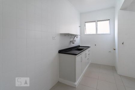 Cozinha de apartamento para alugar com 1 quarto, 64m² em Pinheiros, São Paulo