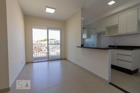 Sala de apartamento para alugar com 2 quartos, 50m² em Jaguaribe, Osasco