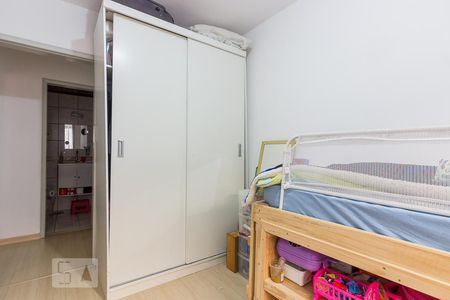 Quarto 1 de apartamento à venda com 2 quartos, 58m² em São Sebastião, Porto Alegre