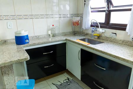 Casa para alugar com 162m², 3 quartos e 2 vagasCozinha - Armários