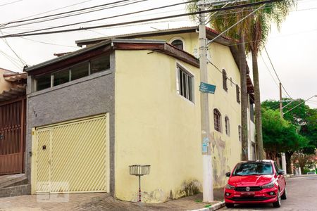 Casa para alugar com 162m², 3 quartos e 2 vagasFachada
