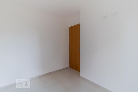 Quarto 2 de apartamento para alugar com 2 quartos, 39m² em Vila Campanela, São Paulo