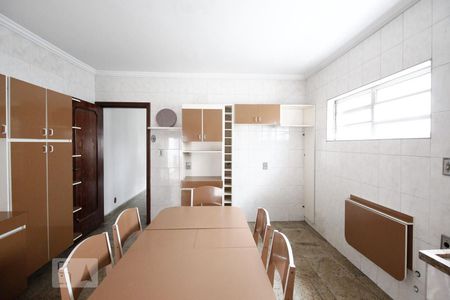 Casa à venda com 250m², 3 quartos e 2 vagas Casa à venda com 250m², 3 quartos e 2 vagasCozinha