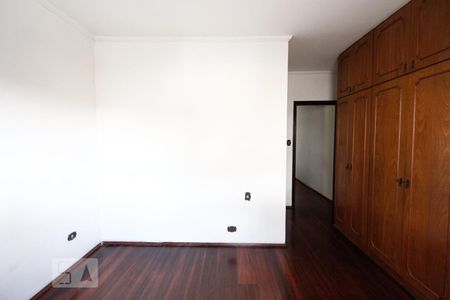 Casa à venda com 250m², 3 quartos e 2 vagas Casa à venda com 250m², 3 quartos e 2 vagasQuarto 3