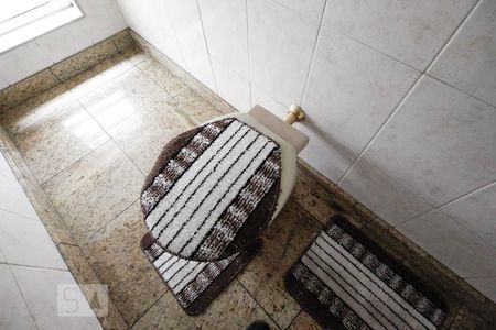 Casa à venda com 250m², 3 quartos e 2 vagas Casa à venda com 250m², 3 quartos e 2 vagasLavabo