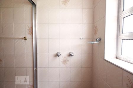 Casa à venda com 250m², 3 quartos e 2 vagas Casa à venda com 250m², 3 quartos e 2 vagasBanheiro