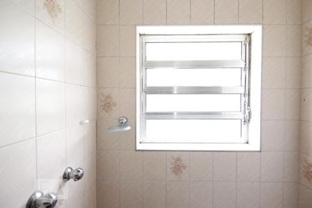 Casa à venda com 250m², 3 quartos e 2 vagas Casa à venda com 250m², 3 quartos e 2 vagasBanheiro