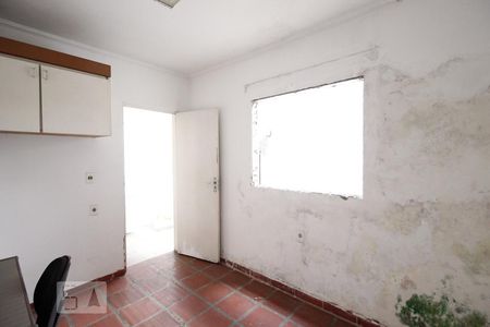 Casa à venda com 250m², 3 quartos e 2 vagas Casa à venda com 250m², 3 quartos e 2 vagasQuarto de Serviço