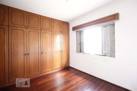 Casa à venda com 250m², 3 quartos e 2 vagas Casa à venda com 250m², 3 quartos e 2 vagasQuarto 3