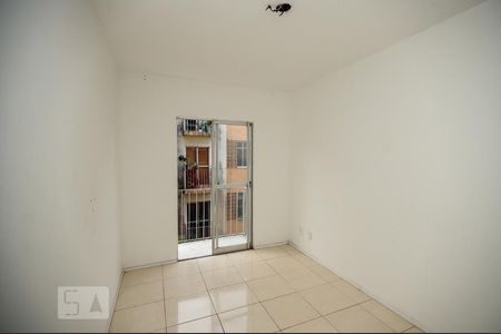 Sala de apartamento para alugar com 2 quartos, 74m² em Piedade, Rio de Janeiro