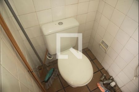 Apartamento para alugar com 72m², 2 quartos e 2 vagasBanheiro de Serviço