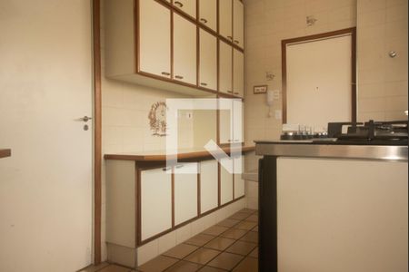 Apartamento para alugar com 72m², 2 quartos e 2 vagasCozinha