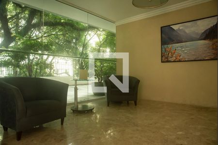 Apartamento para alugar com 72m², 2 quartos e 2 vagasHall social