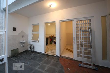 Área de Serviço de casa de condomínio para alugar com 3 quartos, 250m² em Campo Belo, São Paulo