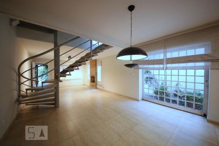 Sala  de casa de condomínio para alugar com 3 quartos, 250m² em Campo Belo, São Paulo