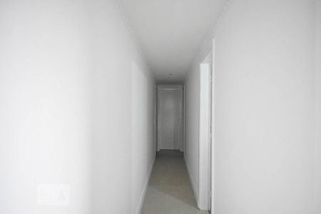 Corredor de apartamento para alugar com 4 quartos, 155m² em Jardim Londrina, São Paulo