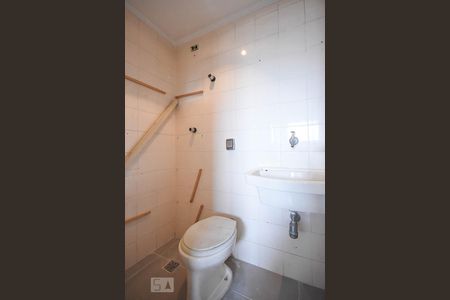 Apartamento para alugar com 155m², 4 quartos e 3 vagasBanheiro de Serviço