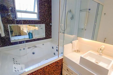 Apartamento à venda com 365m², 4 quartos e 1 vagaBanheiro Social