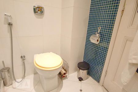 Apartamento à venda com 365m², 4 quartos e 1 vagaBanheiro da Suíte