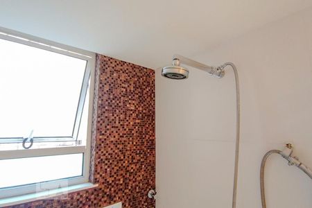 Apartamento à venda com 365m², 4 quartos e 1 vagaBanheiro Social - Chuveiro