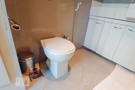 Apartamento à venda com 365m², 4 quartos e 1 vagaBanheiro da suíte 2