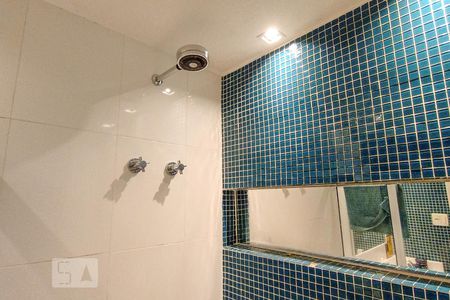 Apartamento à venda com 365m², 4 quartos e 1 vagaBanheiro da Suíte - Chuveiro