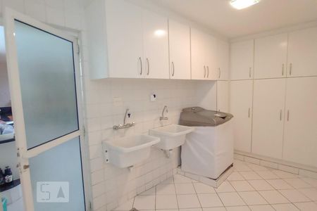 Apartamento à venda com 365m², 4 quartos e 1 vagaÁrea de Serviço