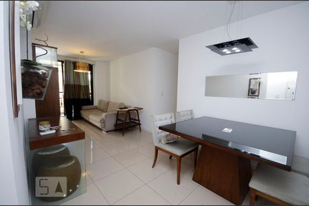 Sala de apartamento para alugar com 3 quartos, 89m² em Vital Brasil, Niterói