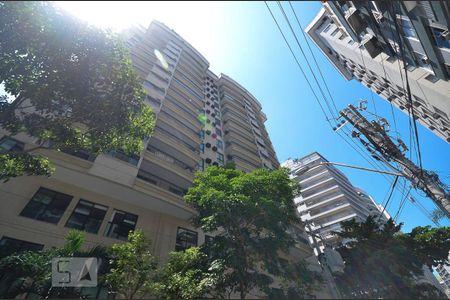 Apartamento para alugar com 89m², 3 quartos e 1 vaga Apartamento para alugar com 89m², 3 quartos e 1 vagaFachada