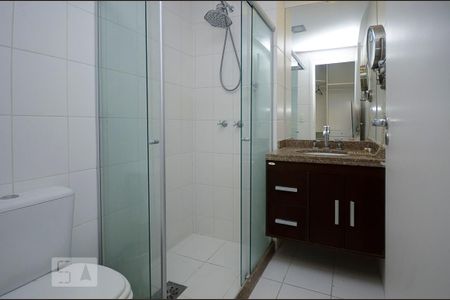 Apartamento para alugar com 89m², 3 quartos e 1 vaga Apartamento para alugar com 89m², 3 quartos e 1 vagaBanheiro da Suíte
