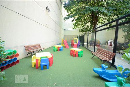 Apartamento para alugar com 89m², 3 quartos e 1 vaga Apartamento para alugar com 89m², 3 quartos e 1 vagaÁrea Comum - Playground