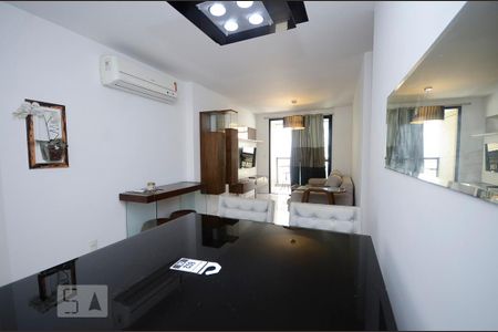 Sala de apartamento para alugar com 3 quartos, 89m² em Vital Brasil, Niterói