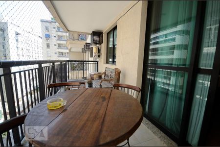 Apartamento para alugar com 89m², 3 quartos e 1 vaga Apartamento para alugar com 89m², 3 quartos e 1 vagaVaranda da Sala