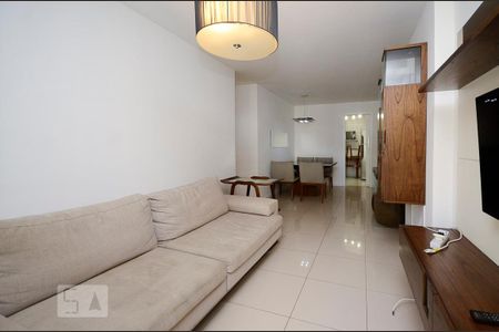 Sala de apartamento para alugar com 3 quartos, 89m² em Vital Brasil, Niterói