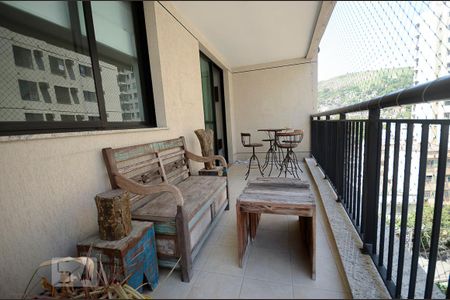 Apartamento para alugar com 89m², 3 quartos e 1 vaga Apartamento para alugar com 89m², 3 quartos e 1 vagaVaranda da Sala