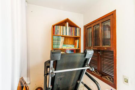 Casa à venda com 127m², 4 quartos e 2 vagasQuarto de Serviço