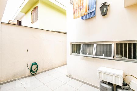 Casa à venda com 127m², 4 quartos e 2 vagasQuintal