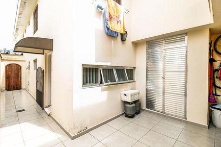 Casa à venda com 127m², 4 quartos e 2 vagasQuintal