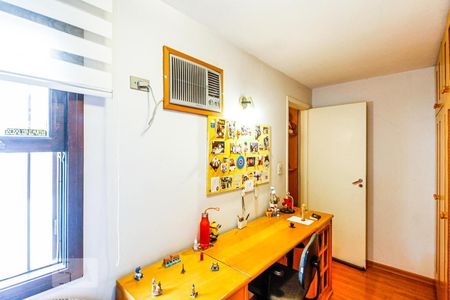 Casa à venda com 127m², 4 quartos e 2 vagasQuarto 3