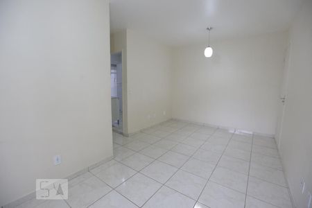 Sala de apartamento para alugar com 2 quartos, 50m² em Vila Roque, São Paulo