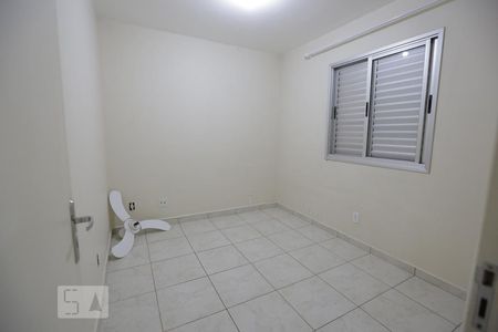 Quarto 2 de apartamento para alugar com 2 quartos, 50m² em Vila Roque, São Paulo