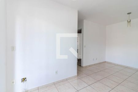 Sala de Estar de apartamento para alugar com 2 quartos, 50m² em Vila Roque, São Paulo